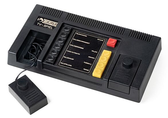 Spielkonsole schwarz DDR